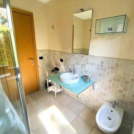 Hotel Vela Di Soleville Con E Senza Vista Con Ristorante & Pizzeria 3*