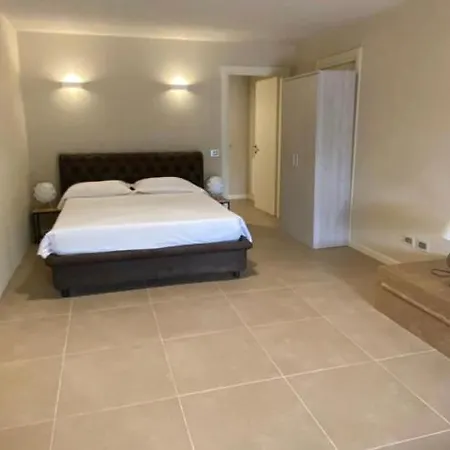 Hotel Vela Di Soleville Con E Senza Vista Con Ristorante & Pizzeria Sale Marasino